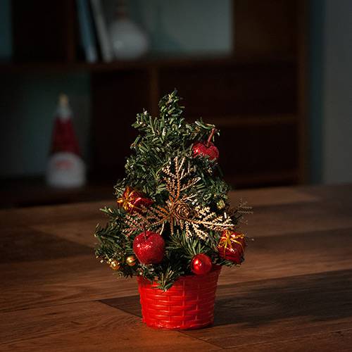 Assistência Técnica, SAC e Garantia do produto Árvore de Mesa Decorada já é Natal 21cm - Orb Christmas