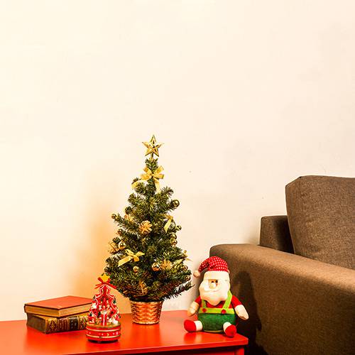 Assistência Técnica, SAC e Garantia do produto Árvore de Mesa Decorada Pinheiro Natal Express - Orb Christmas
