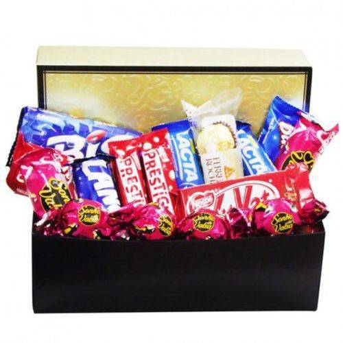 Assistência Técnica, SAC e Garantia do produto Cesta Box Seleção de Chocolates Sortidos para Namorados Apaixonados - Cestas Catelândia