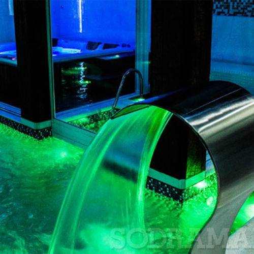 Assistência Técnica, SAC e Garantia do produto Refletor para Piscina Hiper Led Pratic 9w para Área de 14m² Latão/Inox - Sodramar